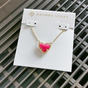 Kendra Scott Ari Heart Necklace Gold Pink Magenta